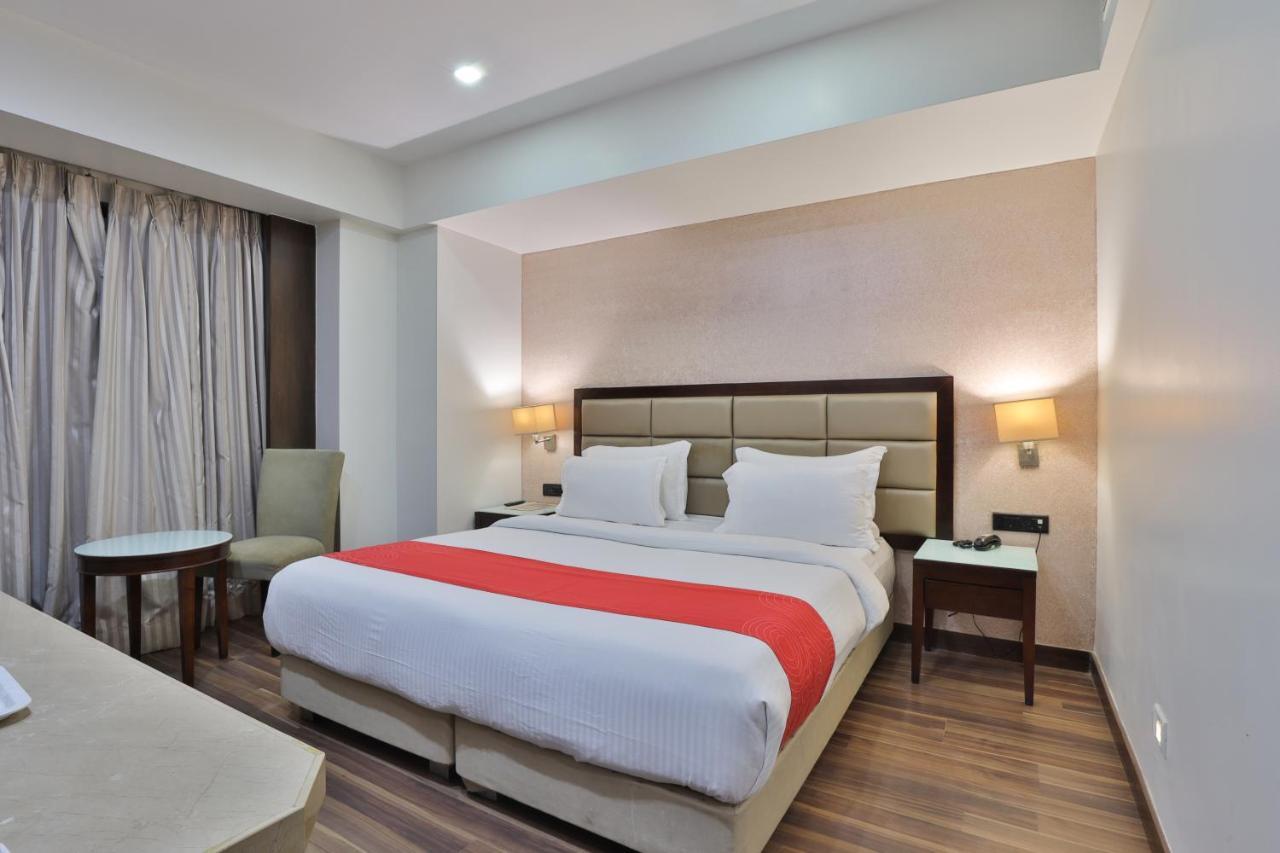 Krios Hotel - Near Sg Highway, Ahmadábád Exteriér fotografie